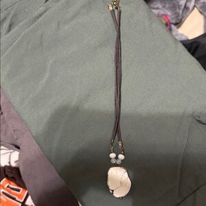 Elegant Cream Pendant Necklace